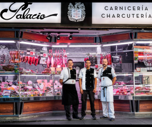 Tienda física desde la que salen los pedidos de Vuelta y Vuelta y sus tres empleados