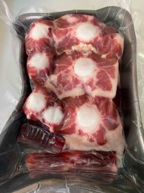 Rabo de toro en bandeja y al vacío Vuelta y Vuelta